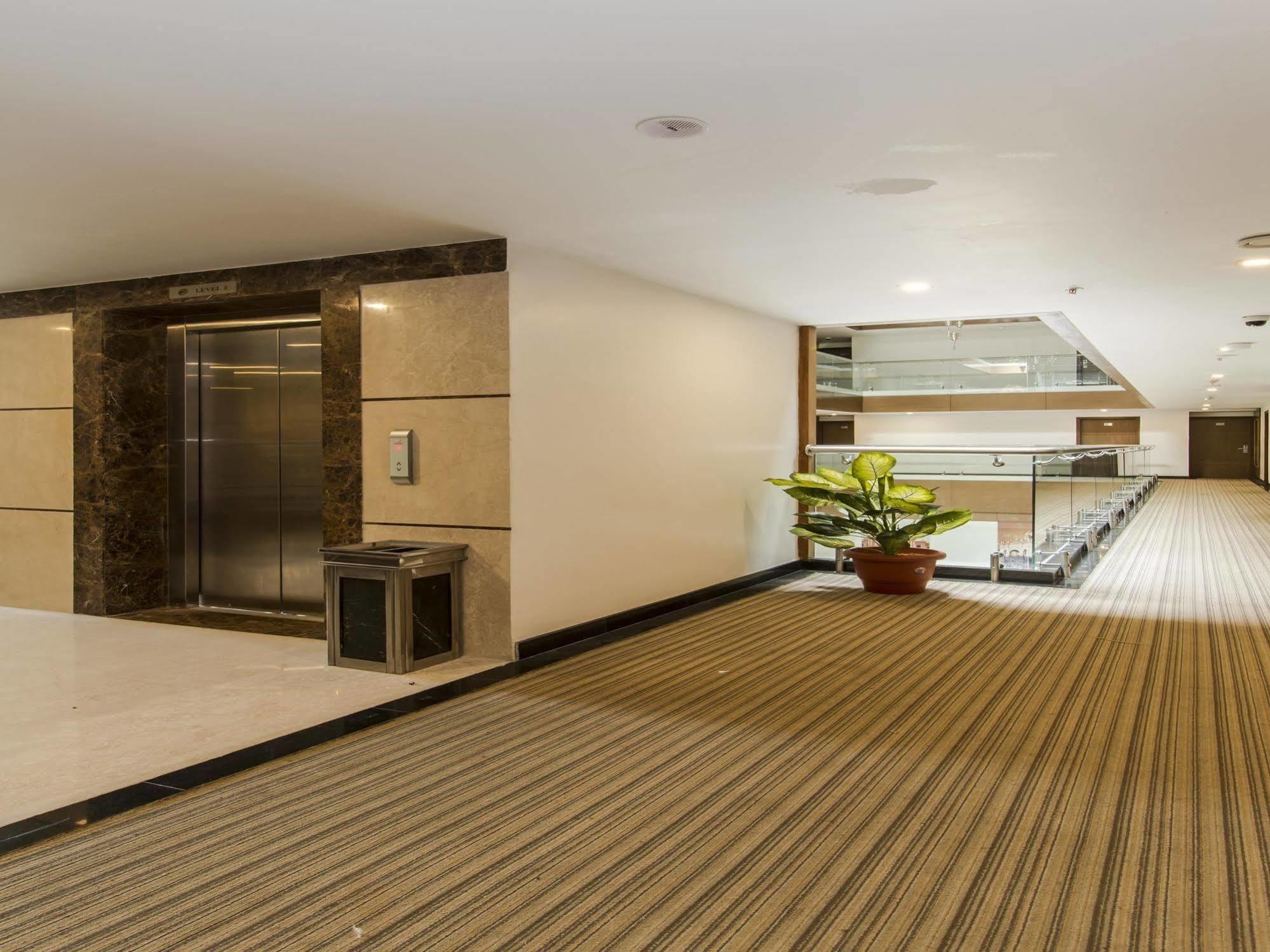 The Atrium Boutique Hotel Mysore Extérieur photo